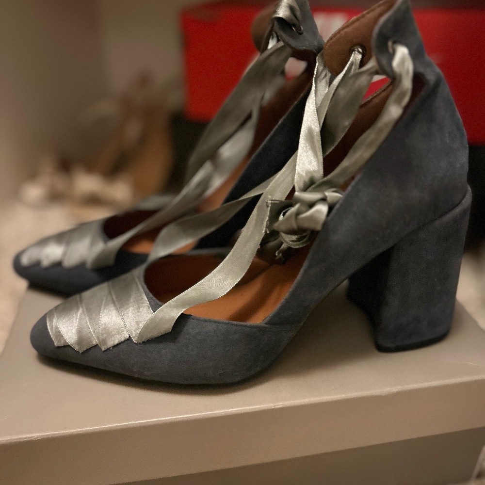 Olivia miller heels